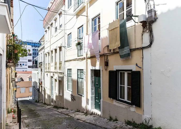 Charming In Lisbon's Center! شقة *